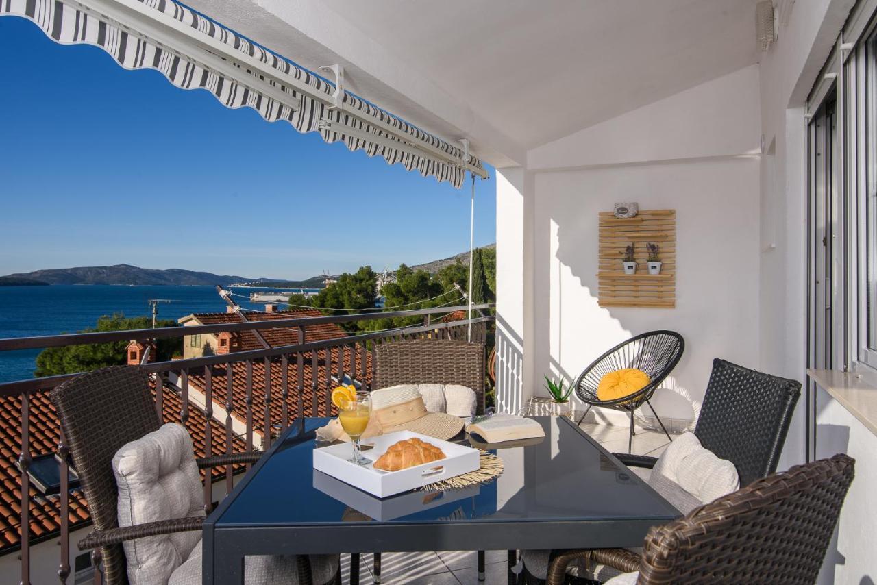 Apartment Kristina Trogir Exterior photo
